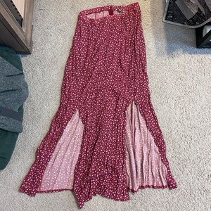American Eagle Long Skirt w Slits - Size Medium